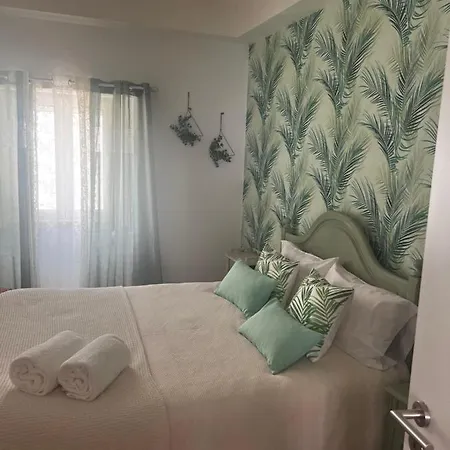 Casa De * Nazaré
